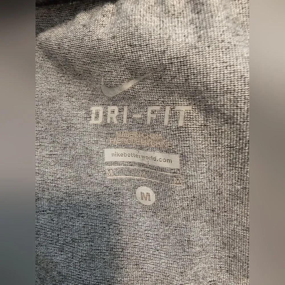 Nike Dri-Fit women's long sleeve, gray scoop neck, light weight, size Medium